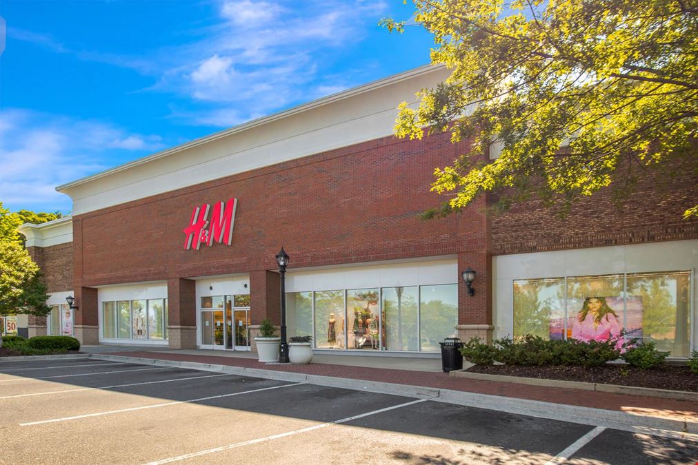 The Shoppes at Webb Gin 1350 Scenic Highway South, Snellville,